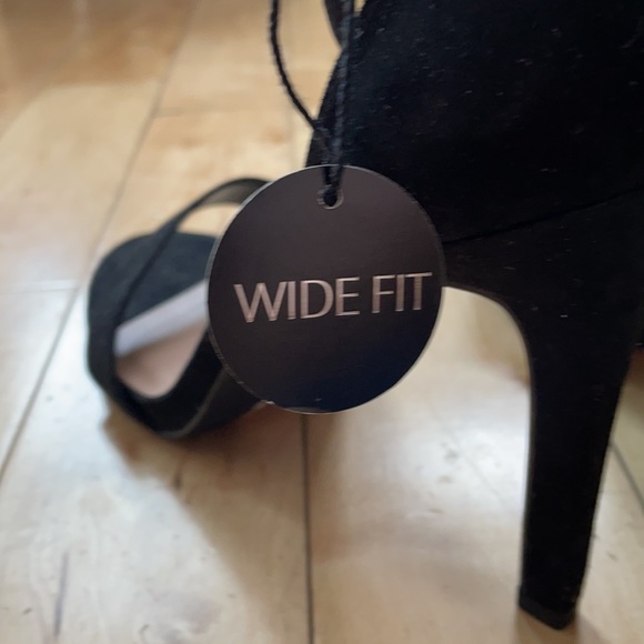 ASOS Skinny strap suede sandals 10 WIDE - Picture 4 of 5